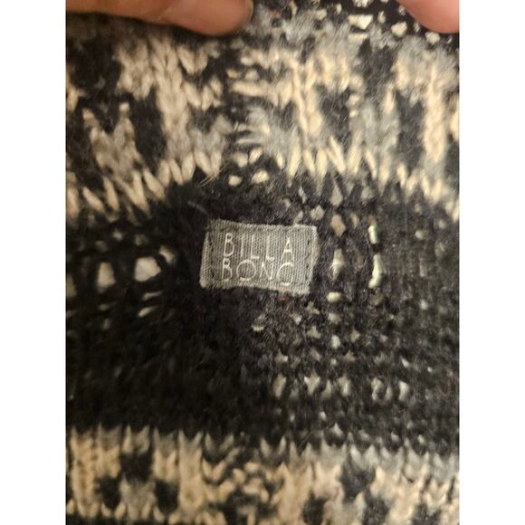 Billabong Black White Grey Striped Knit Shawl Cardigan Poncho Wrap Fringed M/L - Picture 11 of 11